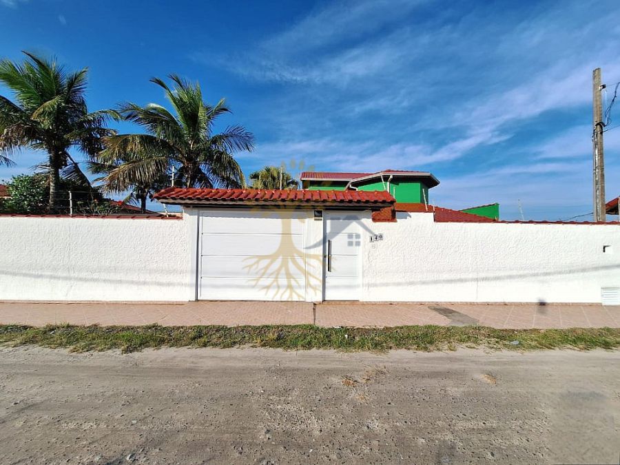Aluga-se Sobrado com piscina em Ilha Comprida (SP)